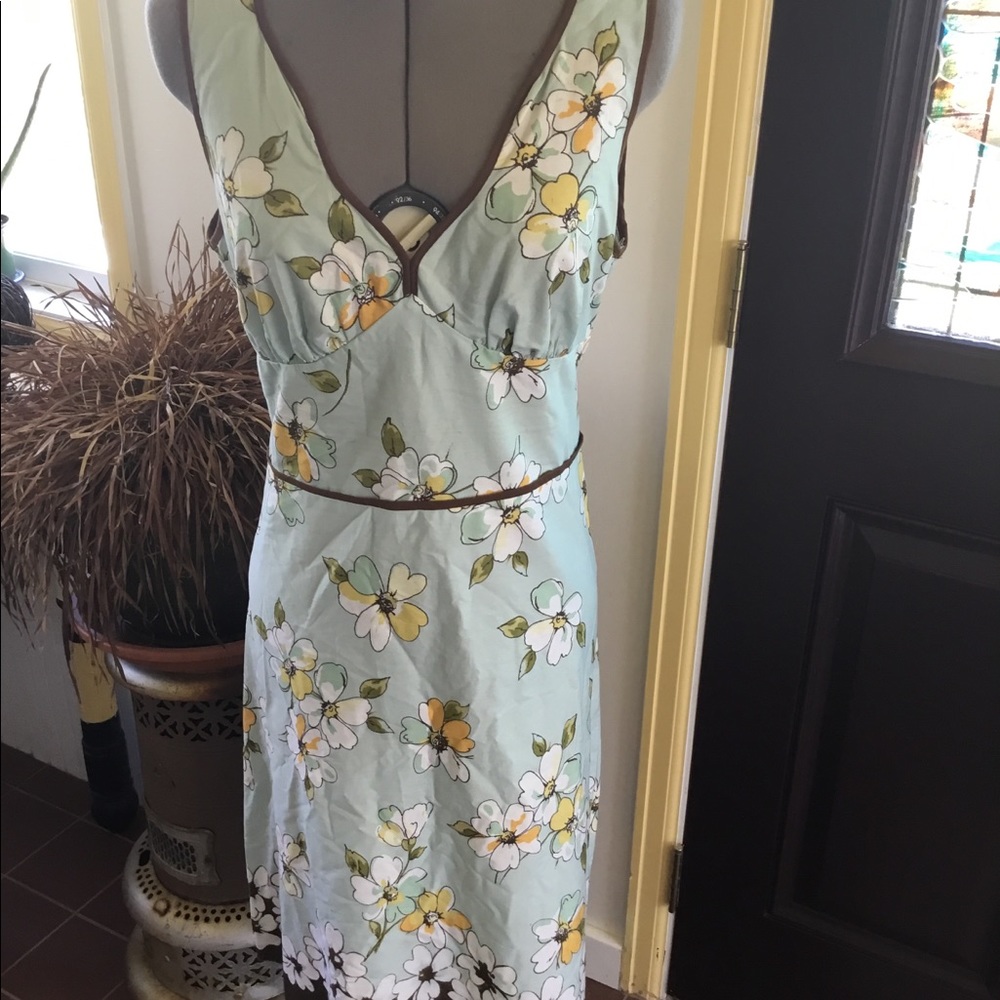 Sleeveless and summery!